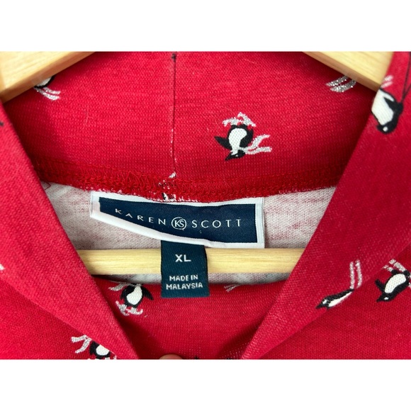 Karen Scott Red Skiing Penguins Printed Cotton Mock-Neck Top - Picture 6 of 9